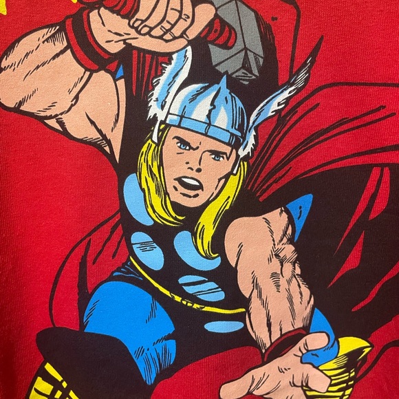 THRO Marvel Tee 🔥 - Picture 3 of 4